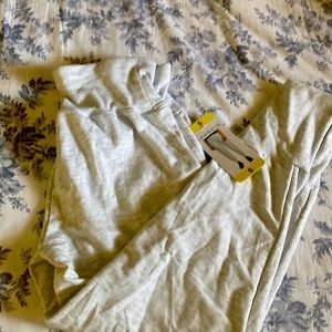 Light jogging sweats with tags